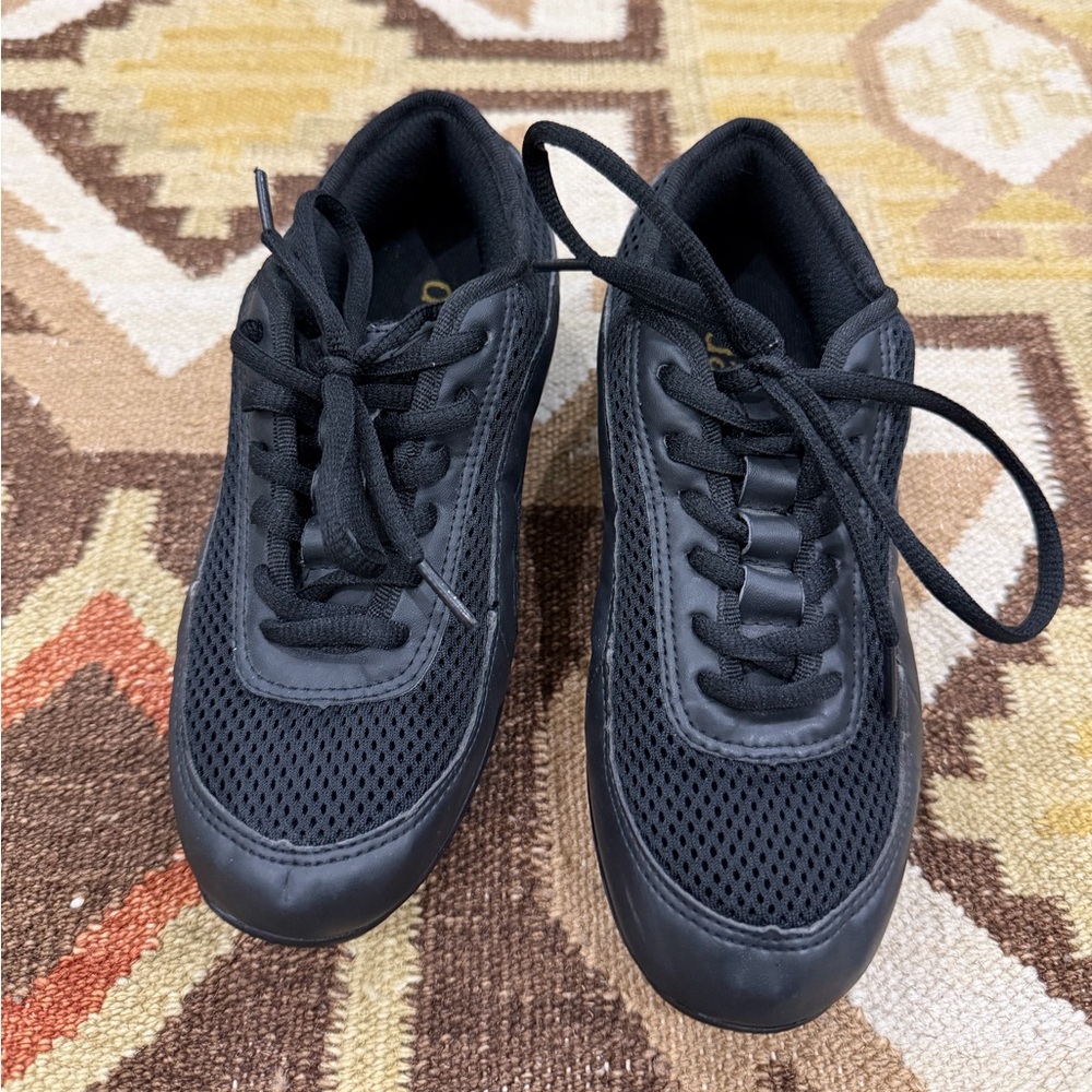 Dance Black Sneakers
